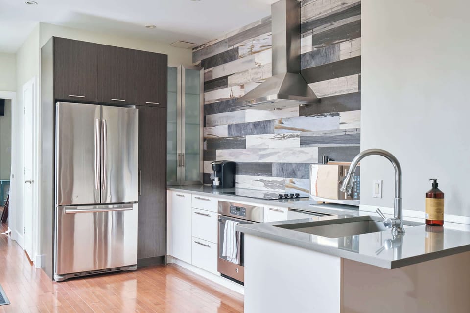 Kitchen: fully equipped with everything you need to enjoy a nice meal with your group