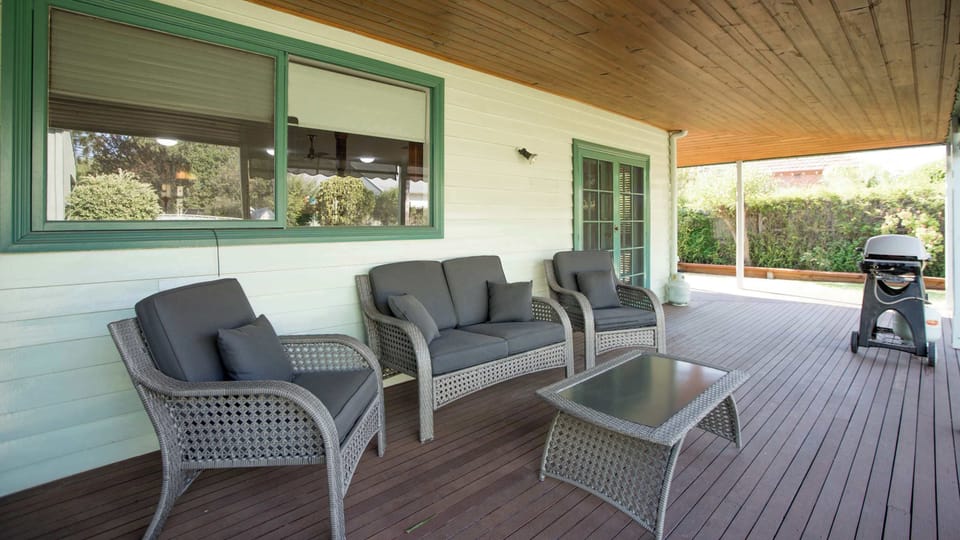 Deck area and BBQ