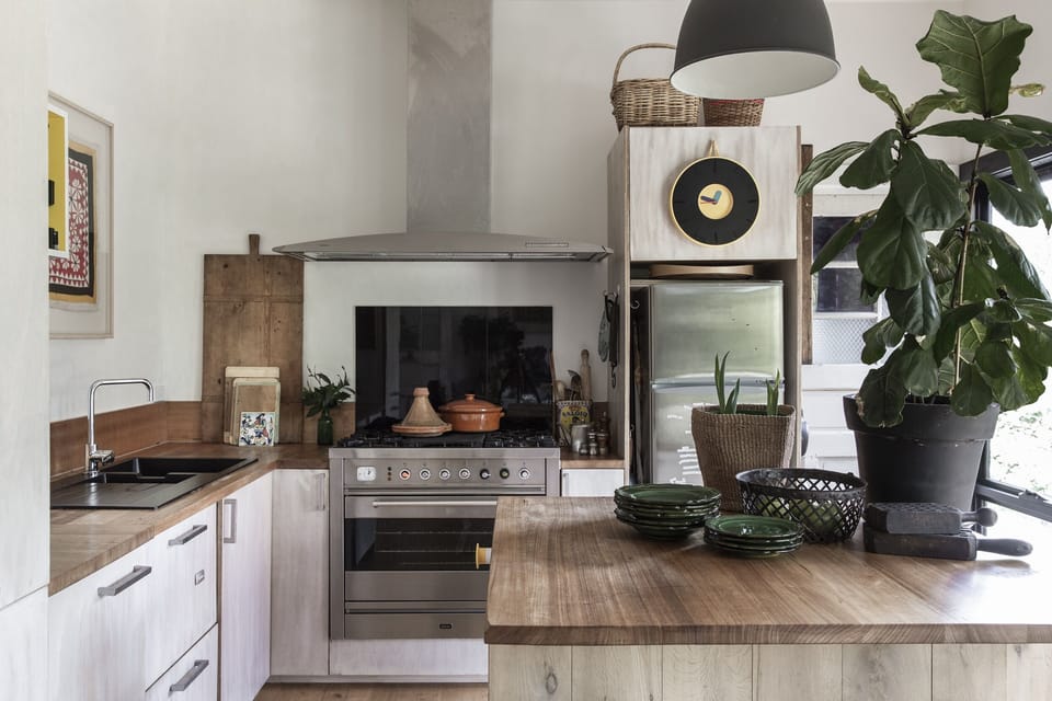 Prepare a beautiful meal with family and friends!