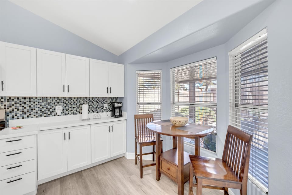 Small seating area at end of kitchen 
