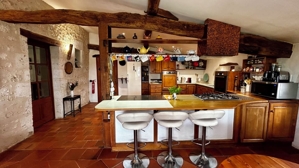 Kitchen, central