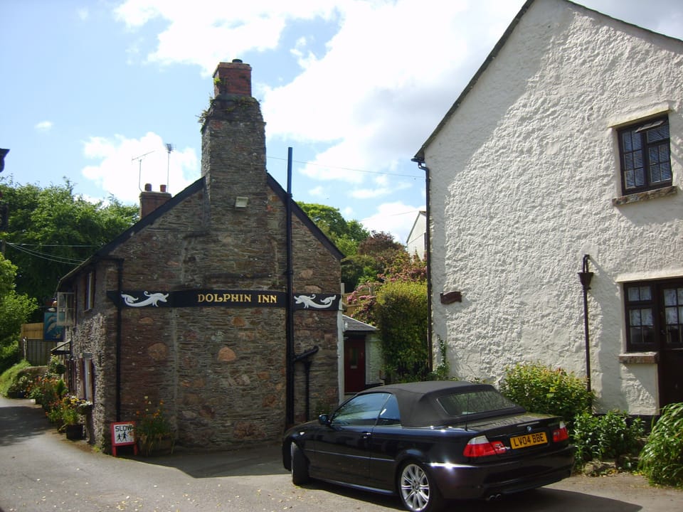 Dolphin Inn Kingston