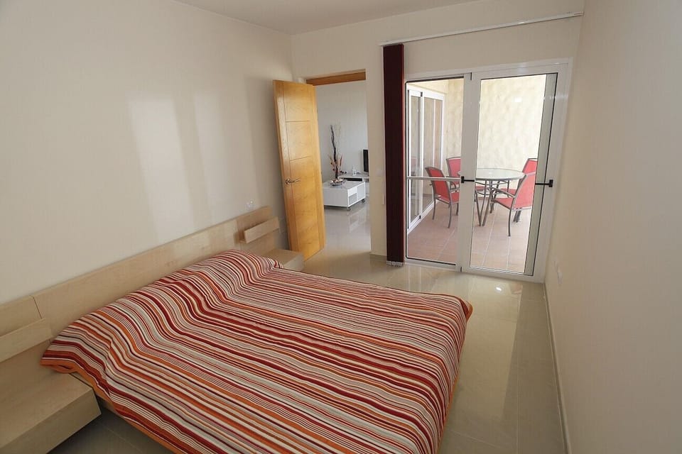 Enjoy the smooth ocean breeze when you sleep