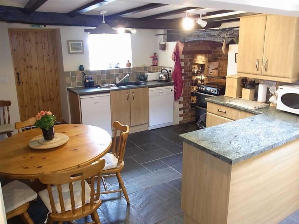 Kitchen-diner