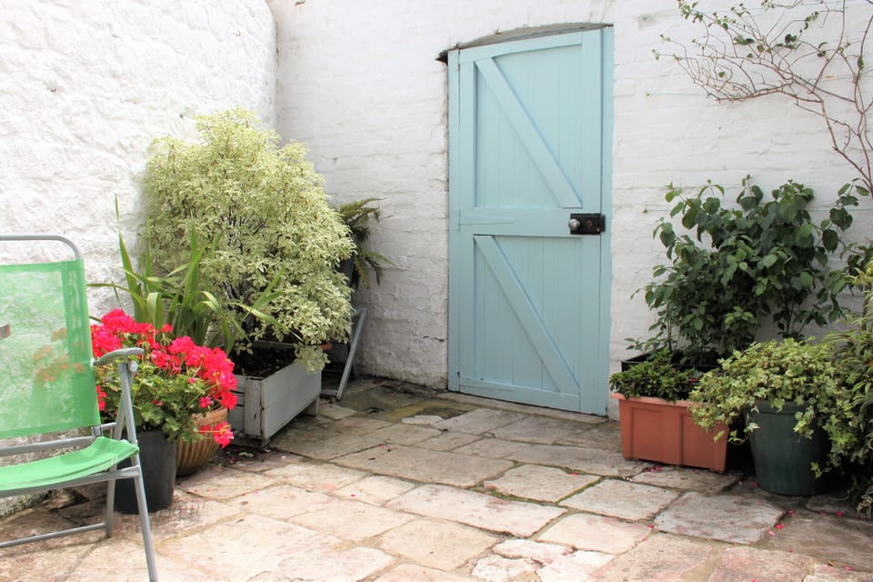 Another view of the patio.
