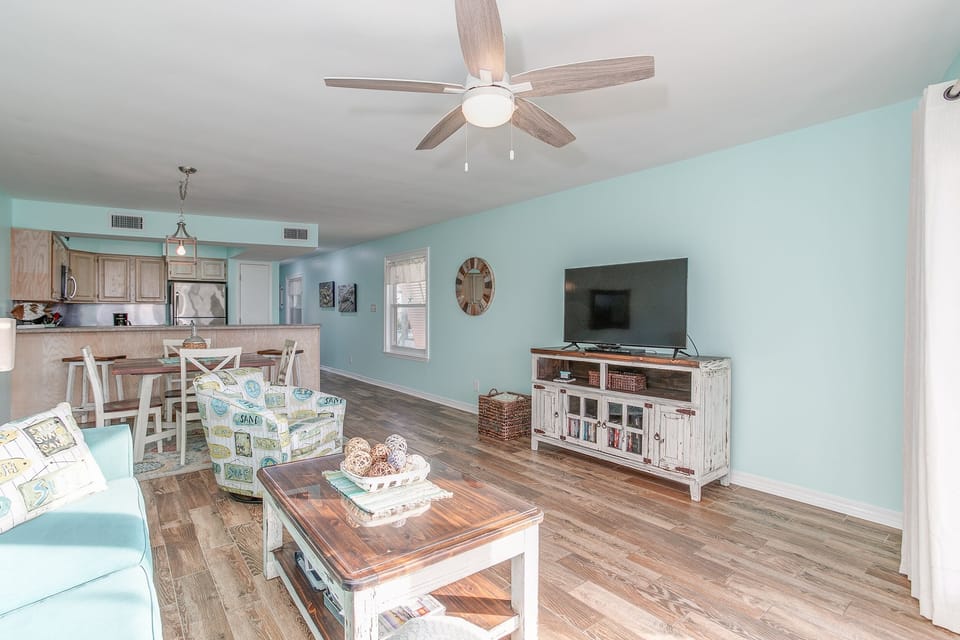 Living Room / Dining Area