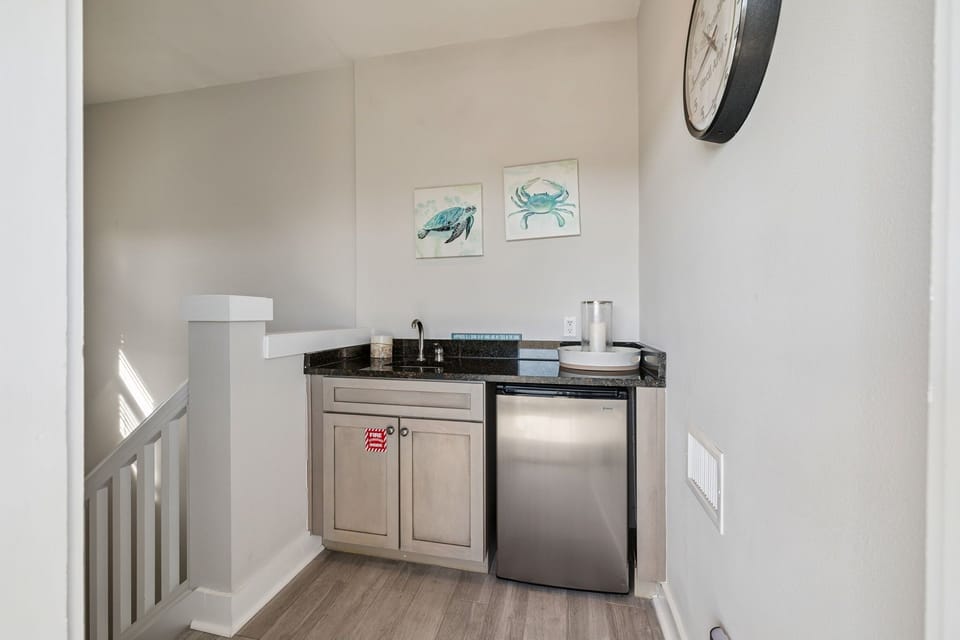 Take Advantage of the 3rd Floor Wet Bar!