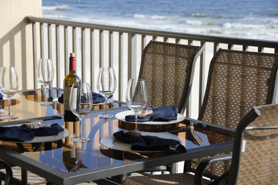 A beautiful view for dining