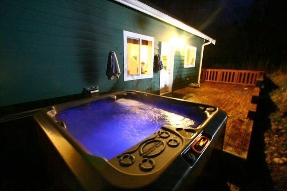 Private hot tub on back deck
