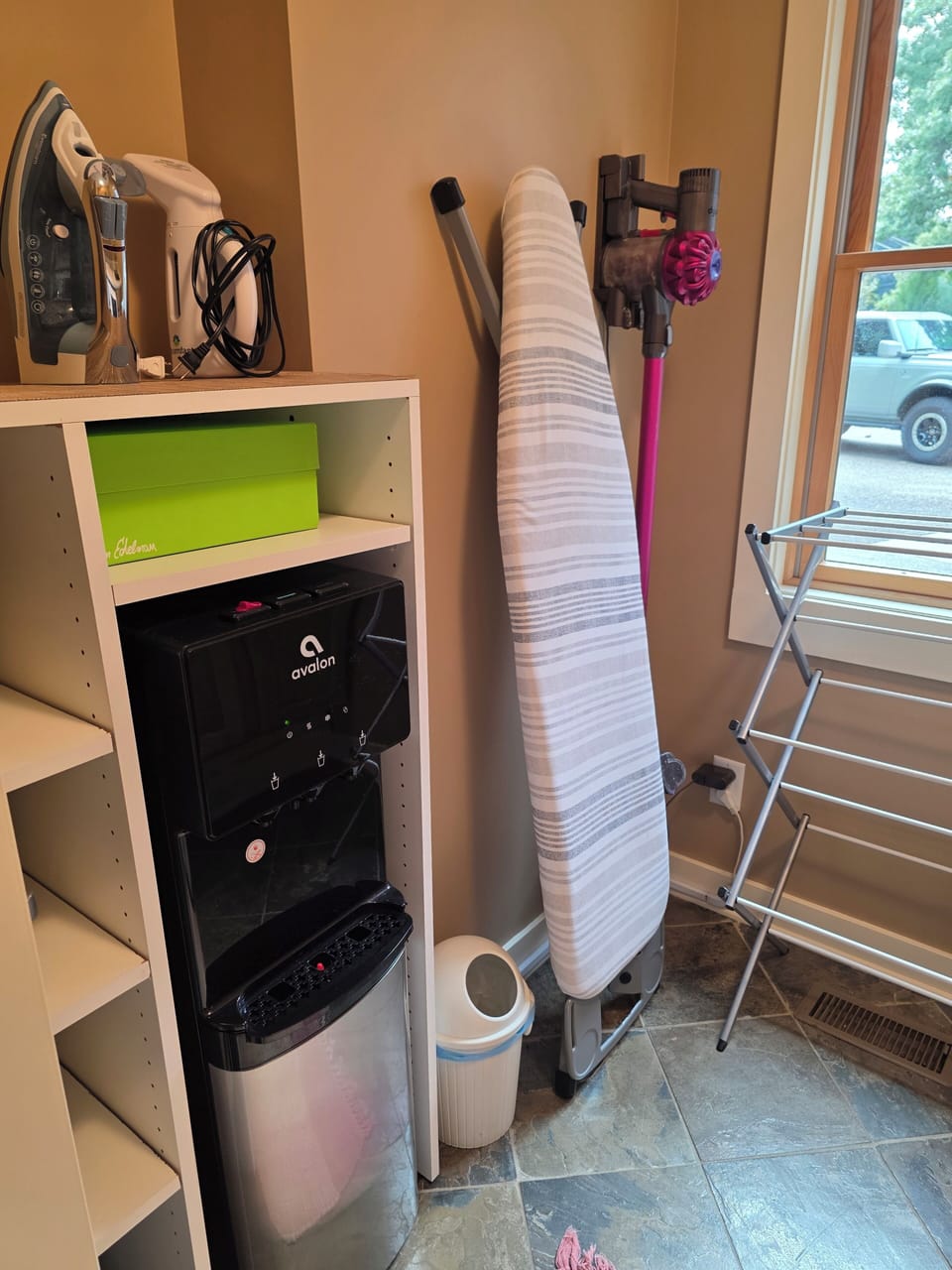 Laundry room (left side)