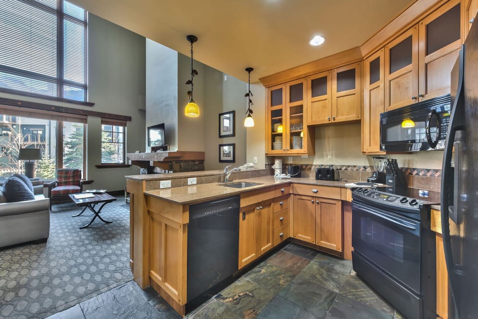Fully equipped kitchen