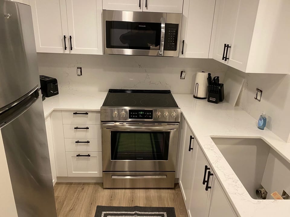 Fully stocked kitchen.