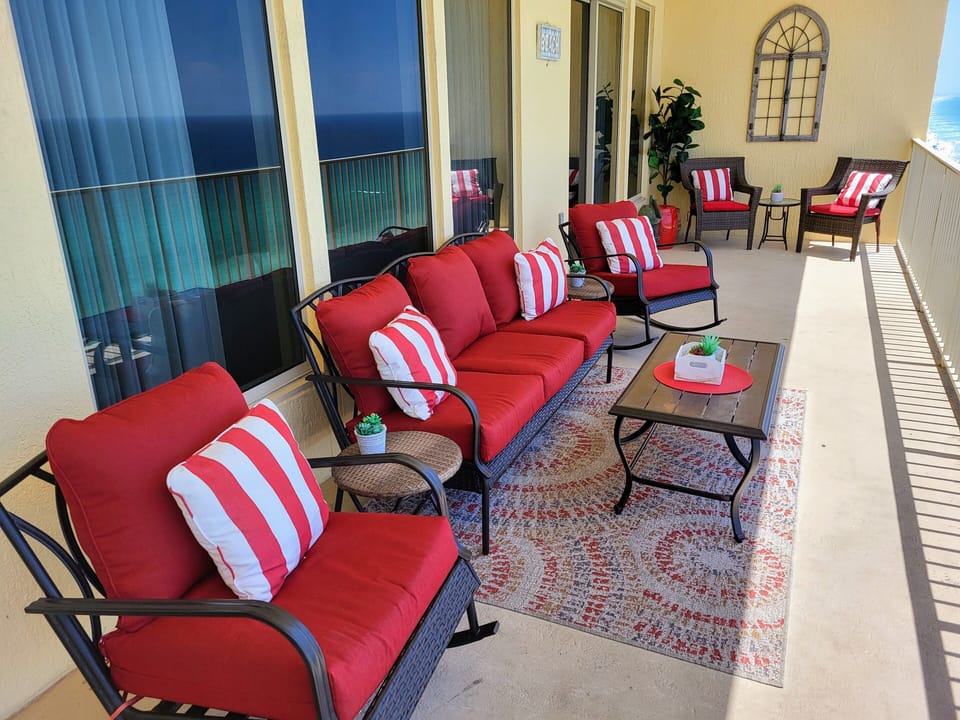 Spectacular views of the Gulf from this beautifully furnished 40 Foot balcony!
