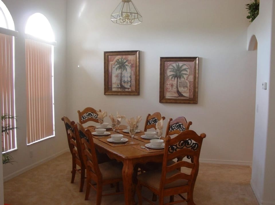 Formal Dining