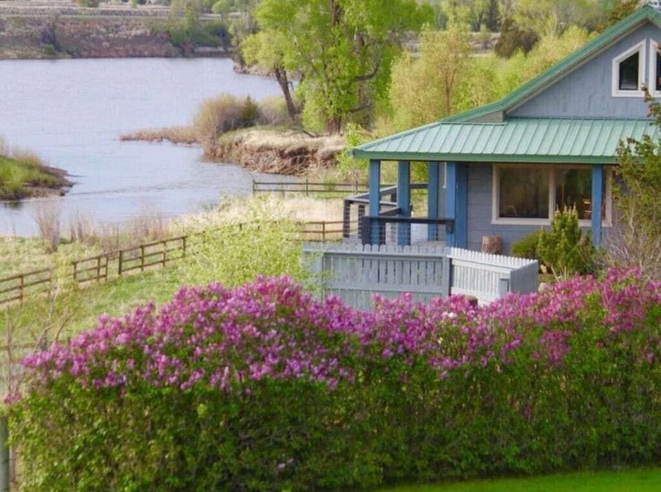 Beautiful location!