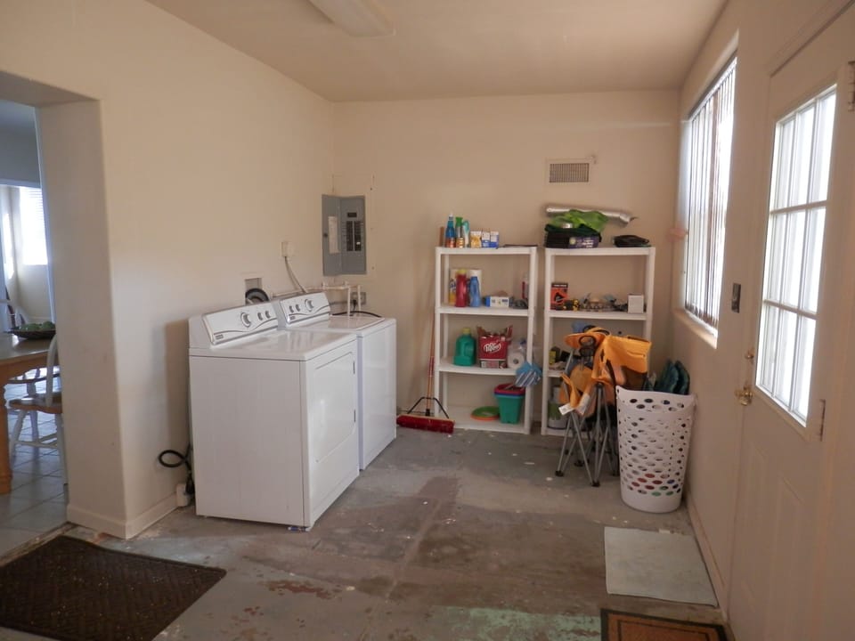 Mud Room with laundry facilities