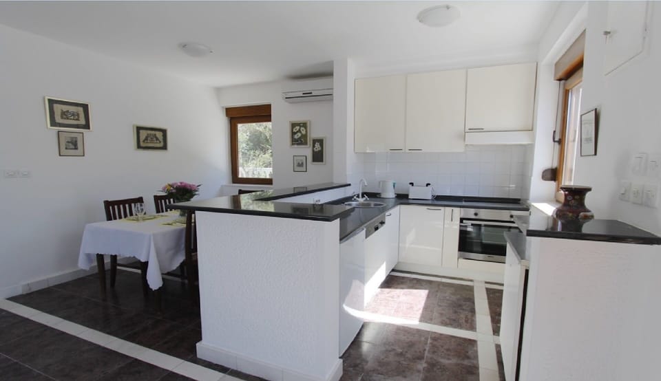 Upper level - kitchen