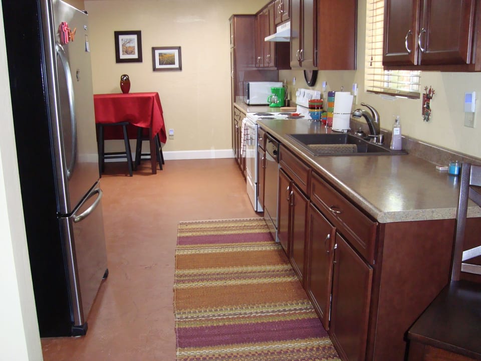 Spacious well-equipped kitchen. All new in 2010!