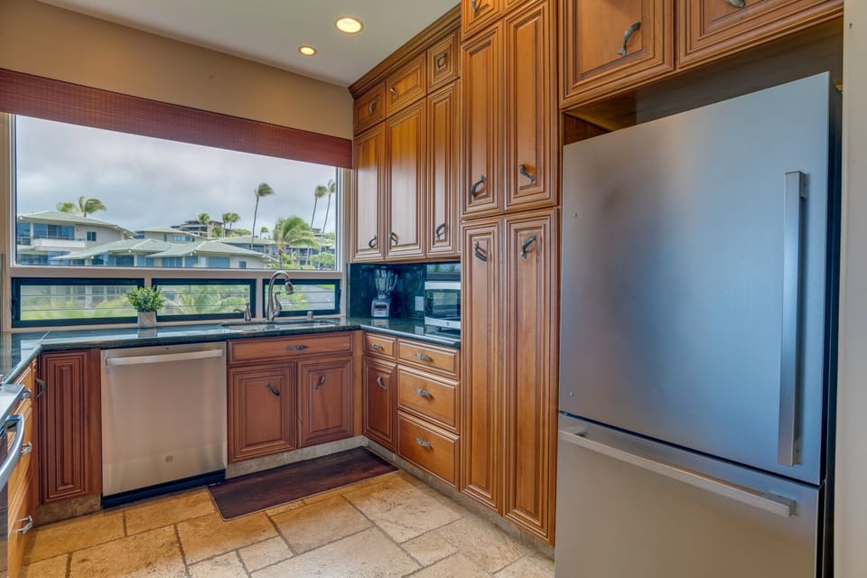 Updated spacious kitchen with full size appliances.
