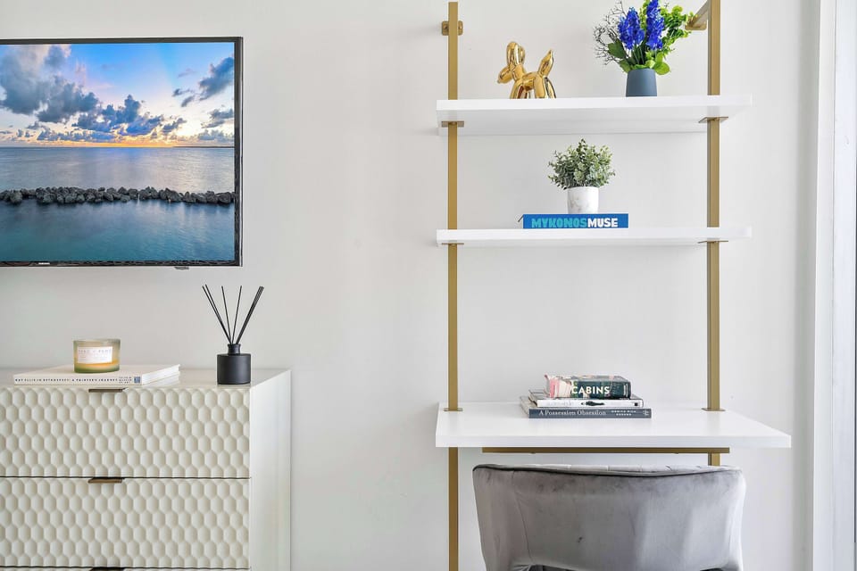 Office/Workspace