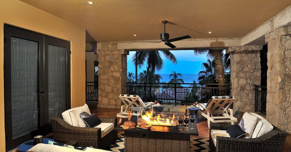 Outdoor terrace with firepit