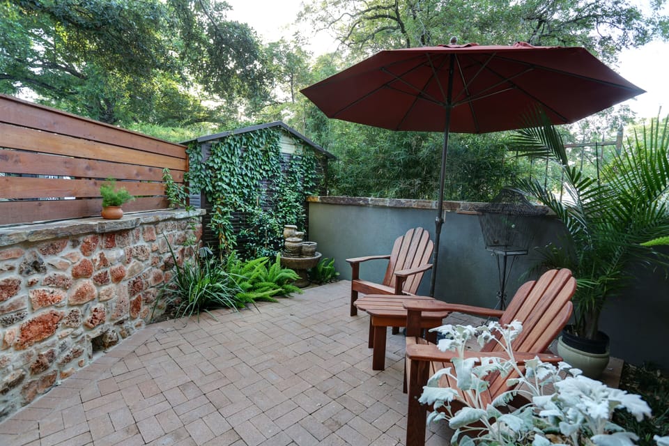 Private guest house courtyard with fountain