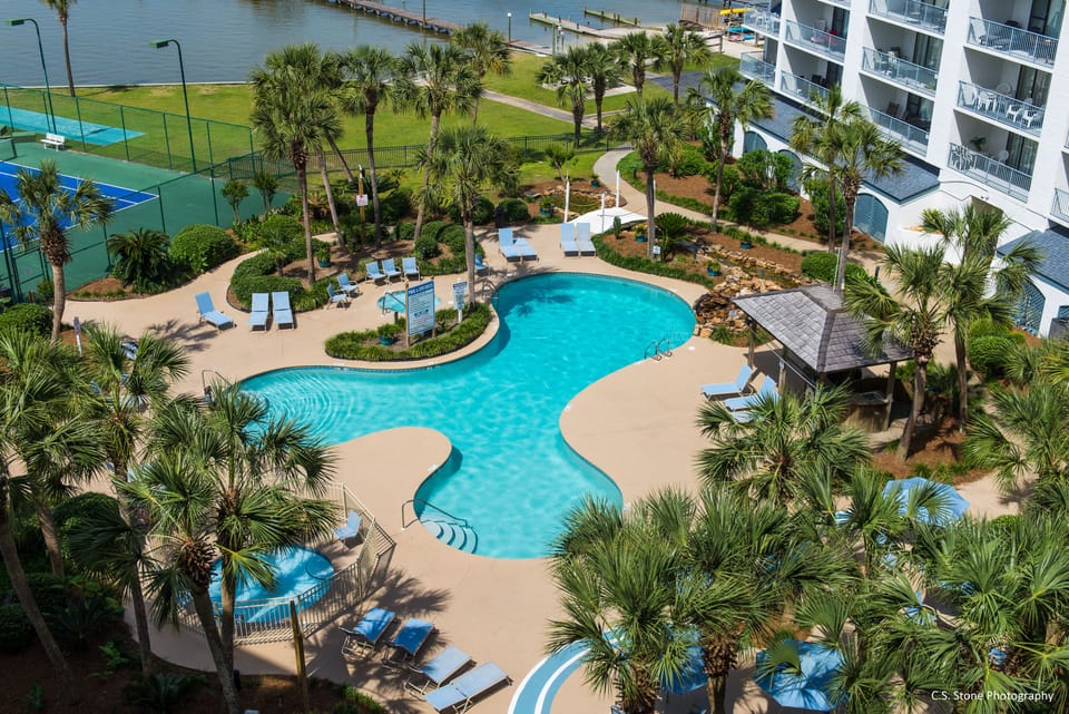 Our lovely pool area from the 7th floor !!
