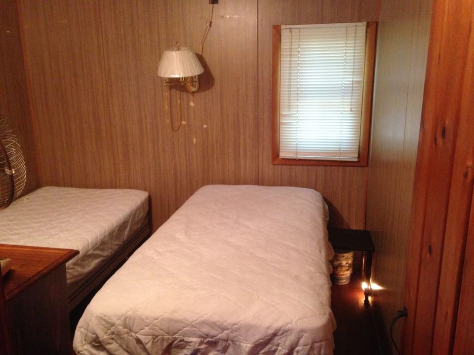 Upstairs bedroom #2
