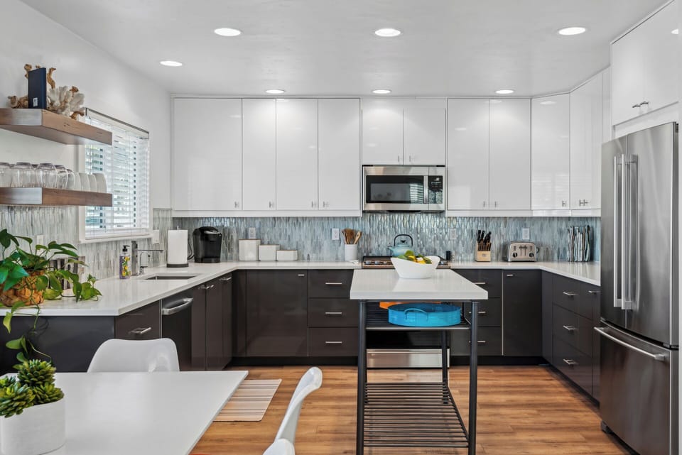 Lots of storage for your groceries, most everything you need in the kitchen