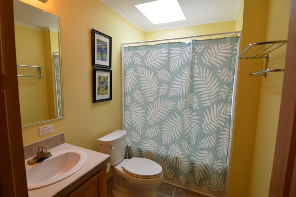 Second Bathroom With Tub Shower 