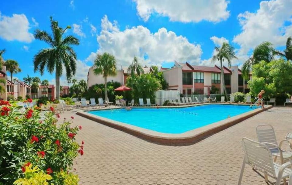 Runaway Bay's pool is the largest heated pool on the island. Plenty of loungers.