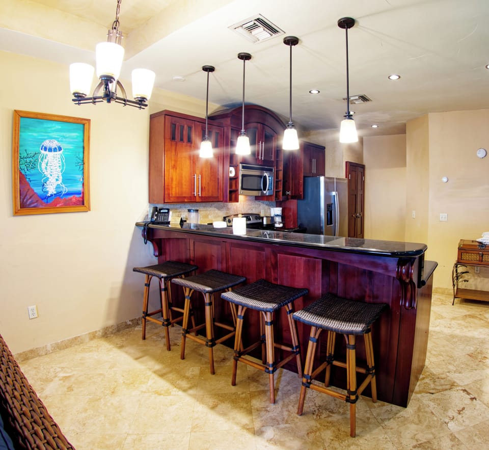 Bar and breakfast nook.