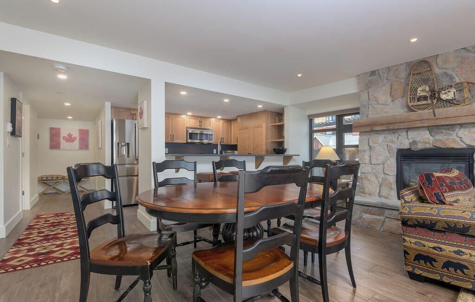 Dining Area.