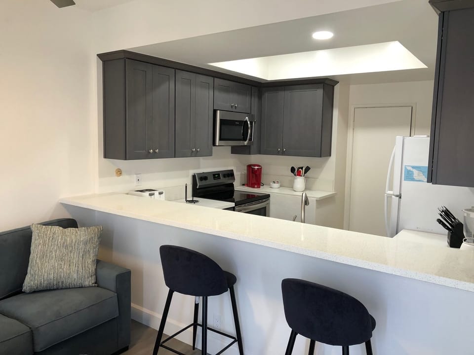 Breakfast bar