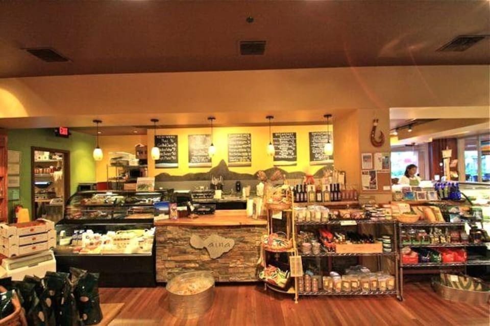 Aina Gourmet market