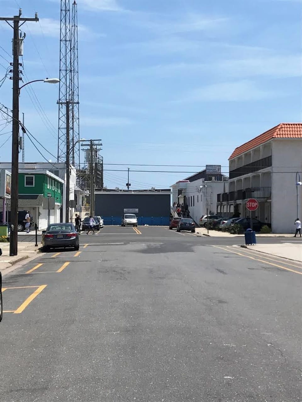 A short walk (less than a block) to the boardwalk and beach entrances, 1st pier