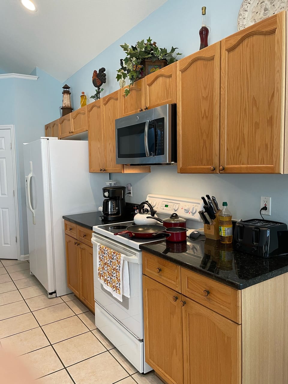 Kitchen with new granite countertops 