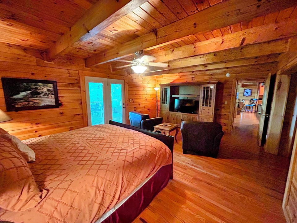 hot tub right out that door...