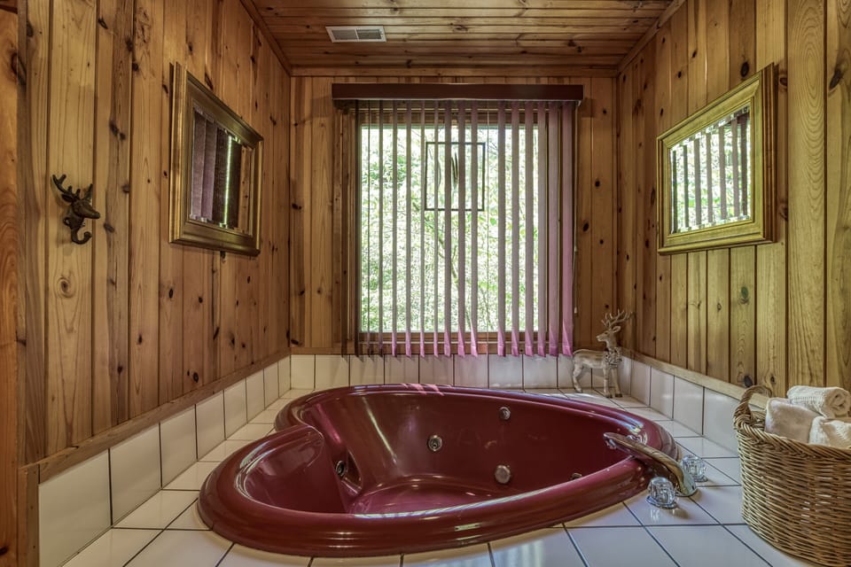 Smoky Mountain Vacation Rental - Deer to Dream - Upper level loft area whirlpool