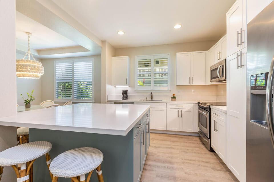 Quartz countertops and stainless steel appliances