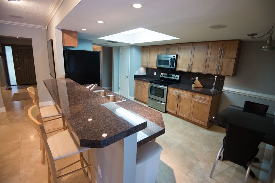 Kitchen -  Bar Seating & Kitchen Table for 2.
