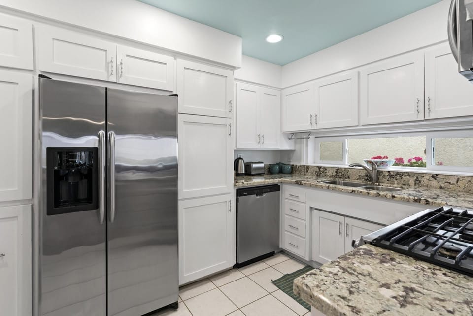 Guests must supply their own food, drinks (including coffee), spices, condiments, and paper goods.
                