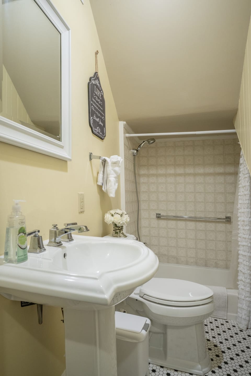 1st floor full bathroom