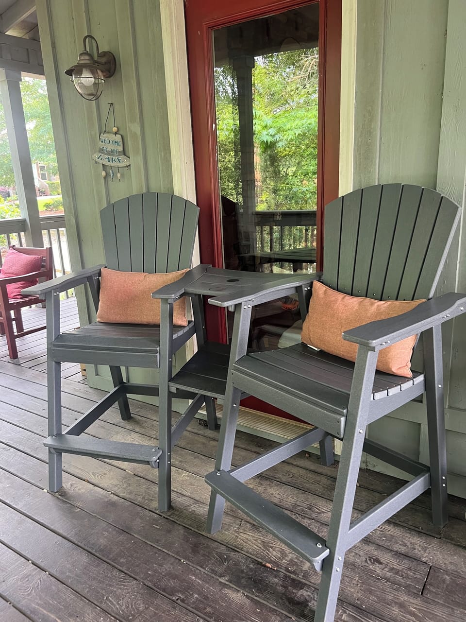 Deck seating to view the Lake