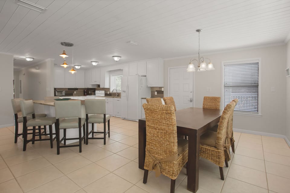 Kitchen + Dining 