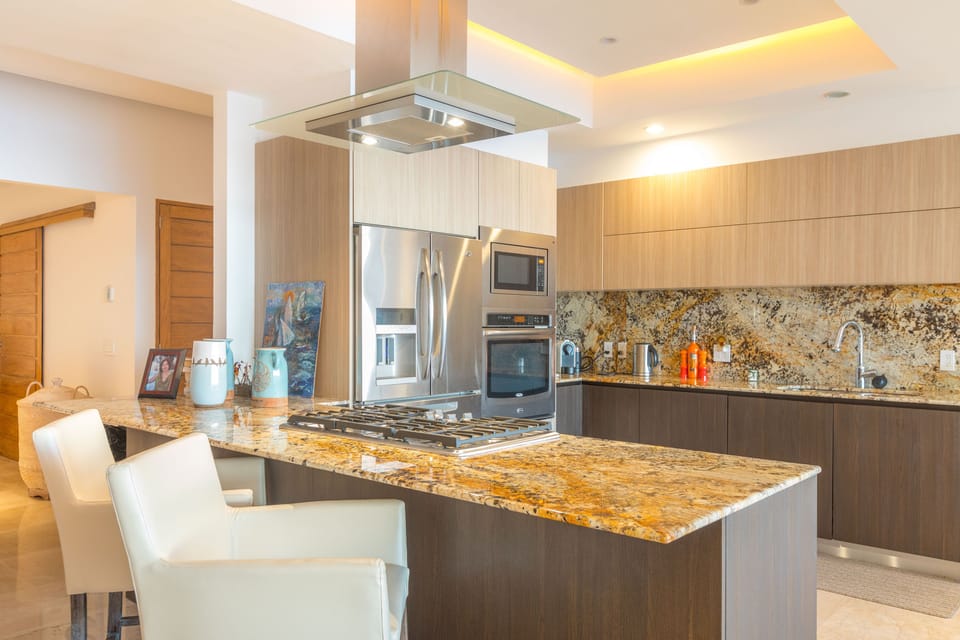 Fully equipped kitchen