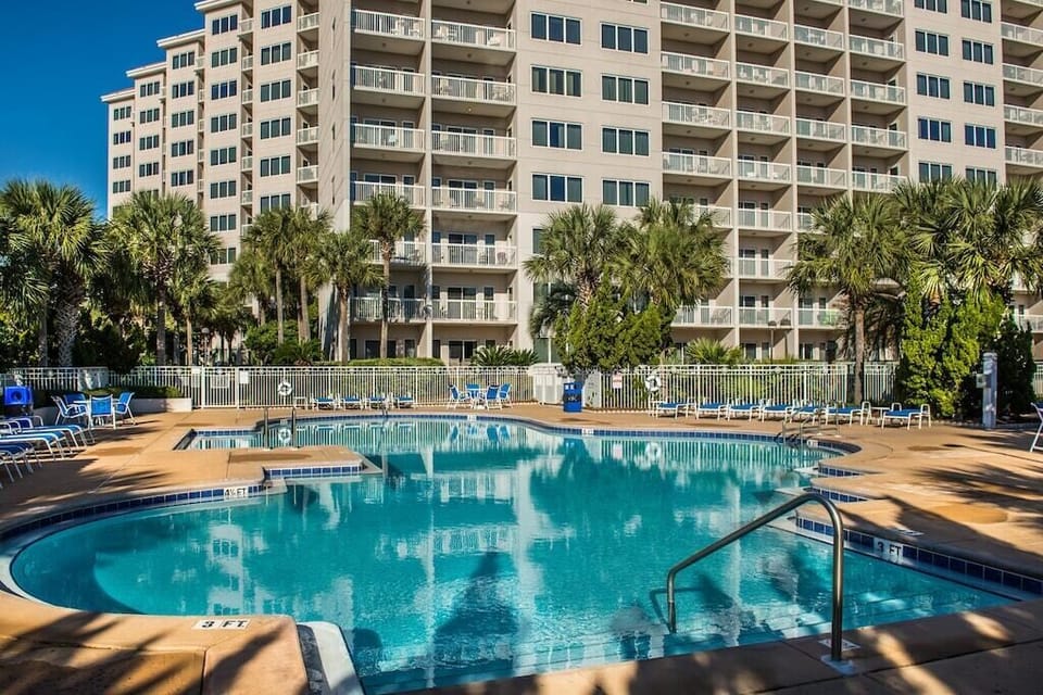 Summit Heated Pool