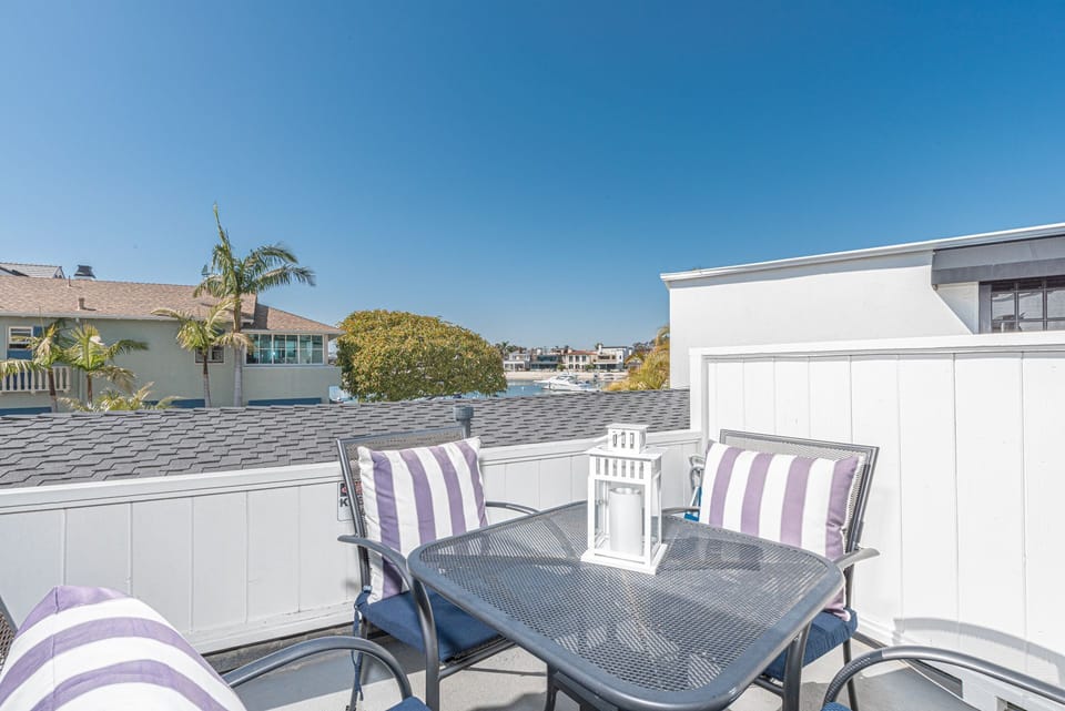 For morning coffee and sunset cookouts, the deck is the perfect spot to enjoy the bayside breezes.
                