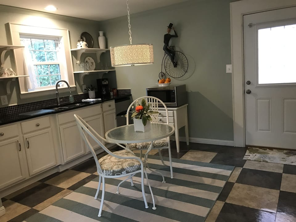 Kitchenette
