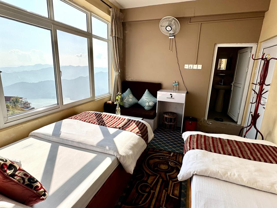 Comfort Room | Iron/ironing board, rollaway beds, free WiFi, bed sheets